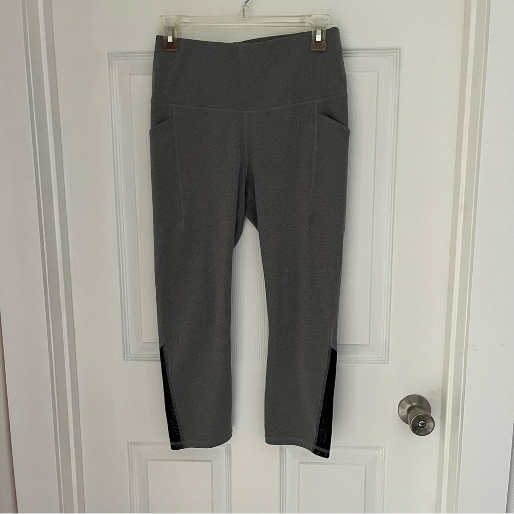 All in Motion Gray Leggings With Black Mesh